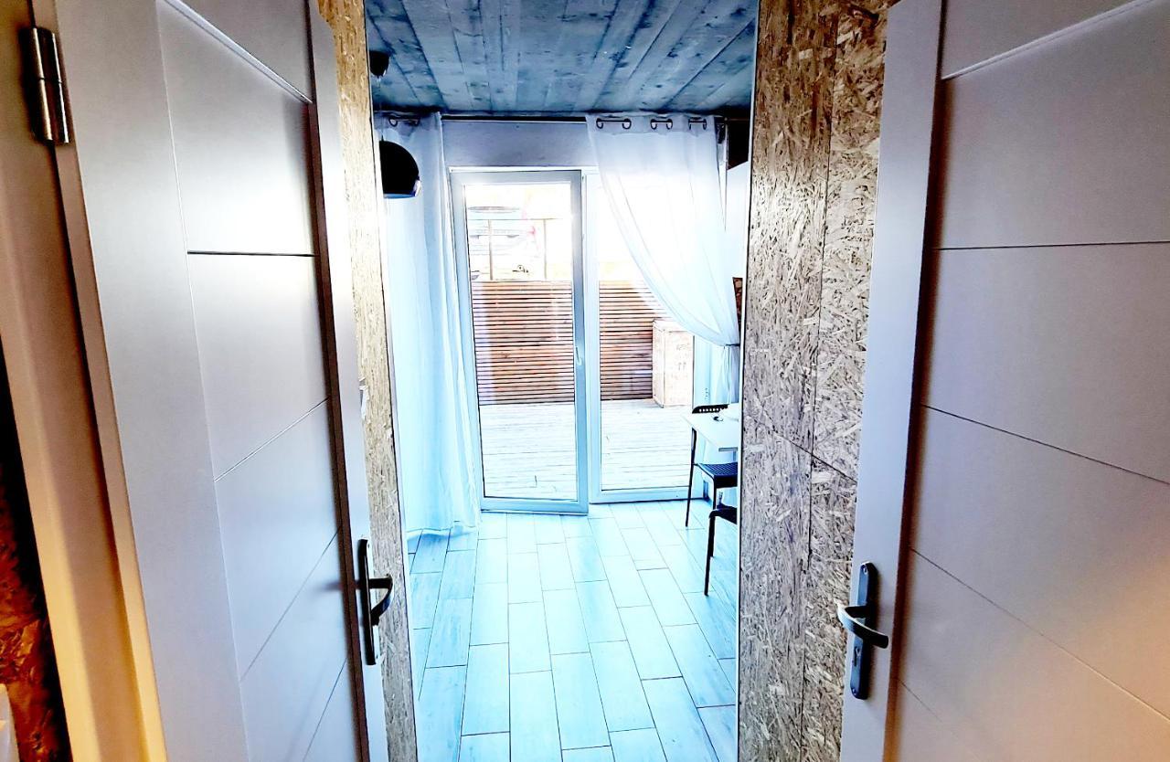 Sub Hel. Budzetowe Pokoje W Domu Z Basenem. Wokol Domu Tylko Natura. Balkon Zbyteczny. 외부 사진