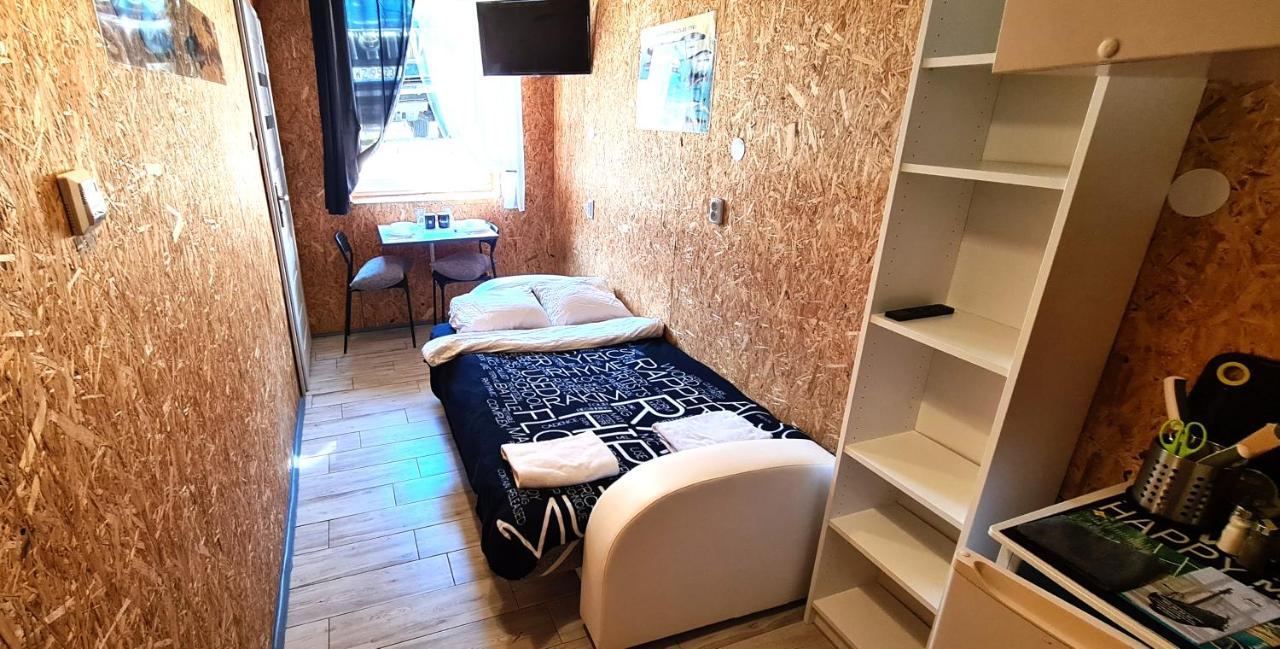 Sub Hel. Budzetowe Pokoje W Domu Z Basenem. Wokol Domu Tylko Natura. Balkon Zbyteczny. 외부 사진