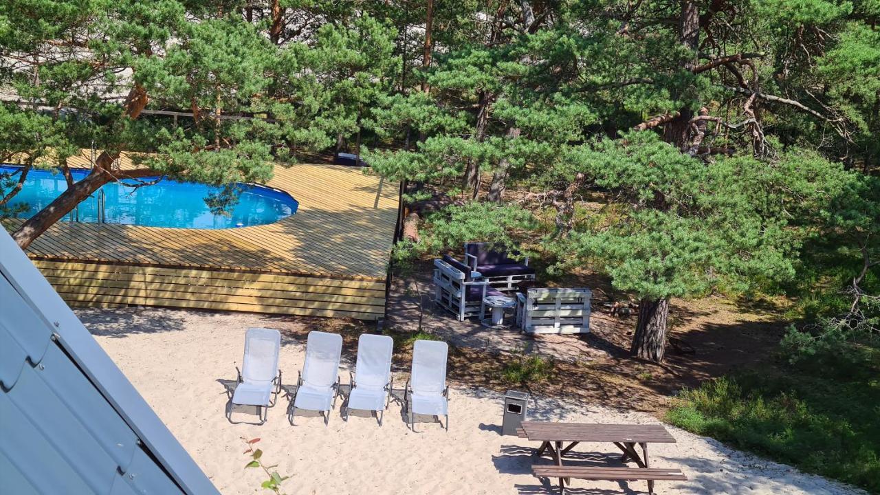 Sub Hel. Budzetowe Pokoje W Domu Z Basenem. Wokol Domu Tylko Natura. Balkon Zbyteczny. 외부 사진